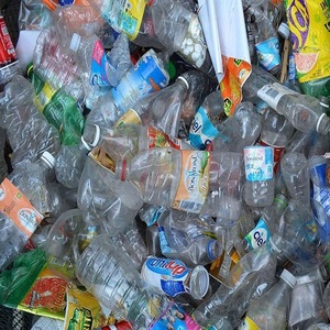 Residuos de Botellas PET Limpios de Calidad Premium, Grado Hot Melt, Plástico Reciclado para Aplicaciones de Fibras y Suministro a Granel Ecológico - Product Image 4