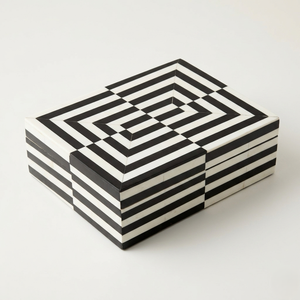 Moderna Caja de Joyería Geométrica de Madera en Blanco y Negro, Diseño Minimalista Cuadrado, Acabado Brillante, Organizador de Almacenamiento para Sala de Estar - Product Image 1