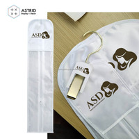 Sac de rangement pour perruque et extensions de cheveux Astrid 14x60CM avec fermeture éclair, personnalisable avec logo, durable, réutilisable, en satin et velours, avec cintre