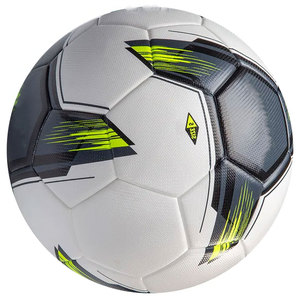 Ballon de football professionnel en PU laminé avec construction thermocollée, disponible en plusieurs tailles, logo personnalisé, fabriqué au Pakistan - Product Image 3