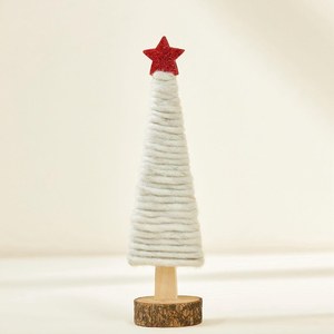 Adorno Navideño Rústico de Madera Hecho a Mano para Mesa, con Estrella Roja en la Parte Superior y Envoltura de Hilo Blanco, Objetos Decorativos - Product Image 2