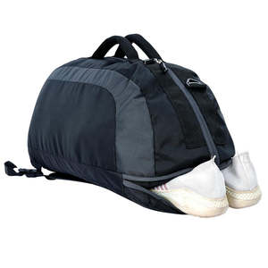 Bolsa de Viaje Deportiva Negra Premium con Correa de Hombro Ajustable, Asas Dobles, Amplio Espacio de Almacenamiento y Bolsillo Frontal Utilitario - Product Image 6
