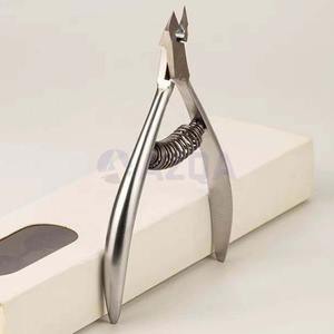 Cortauñas Profesional de Acero Inoxidable con Hoja Curva, Abertura de Mandíbula Ancha, Diseño Personalizado para Uso en Dedos de Bebés - Product Image 5