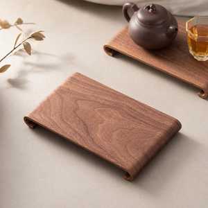 Bandeja de Té de Madera de Nogal, Tabla de Té Curva Simple, Mesa de Té Pequeña, Bandeja Decorativa de Madera para Bebidas, Tabla de Servir Café Hecha a Mano por UO - Product Image 3