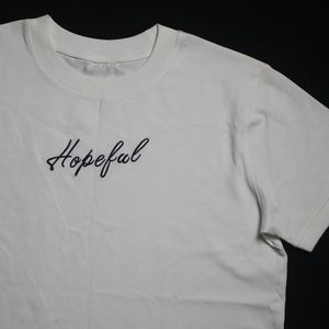 T-shirt en coton lourd personnalisé à col rond et manches courtes, qualité supérieure, toucher doux et durable, fabrication classique au Vietnam - Product Image 5
