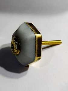 Tiroir en pierre naturelle en marbre blanc fabriqué à la main tire des boutons élégants en laiton pour la décoration intérieure moderne poli Technique amour - Product Image 2