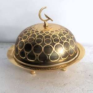 จานทองแดงสลักลายแบบอาหรับสำหรับข้าว เหมาะสำหรับงานแต่งงานหรือโอกาสอื่นๆ - Product Image 3