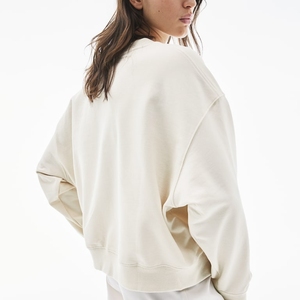 ปรับแต่งโลโก้และดีไซน์ของคุณเอง เสื้อพูลโอเวอร์สีแดงล้วน ประดับตกแต่ง - Product Image 5