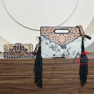 Bolso bandolera de cuero repujado a mano estilo occidental con cremallera y flecos, y cartera plegable tipo clutch, conjunto de dos piezas para mujer - Product Image 1
