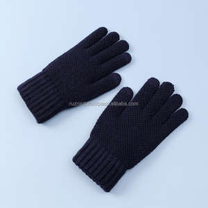 Gants en tricot chauds unisexes pour l'hiver en tissu de laine doux, légers, flexibles et parfaits pour un usage quotidien en extérieur - Product Image 6