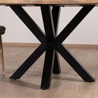 Table à manger Vandana Ivory Grain 140 cm en bois d'acacia avec pieds en métal 3D Mikado