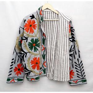 เสื้อแจ็คเก็ตผ้าฝ้ายลายดอกไม้หลากสีปักมือสำหรับผู้หญิง พร้อมปกคอจีนถอดได้ เป็นมิตรต่อสิ่งแวดล้อม - Product Image 3