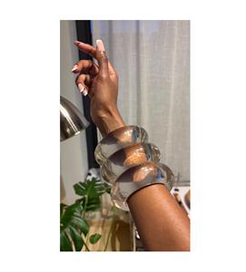 กำไลอะคริลิกรูปทรงไม่สมมาตร ขายส่ง ราคาดีที่สุด สไตล์วินเทจ ขนาดสั่งทำได้ตามต้องการ - Product Image 1