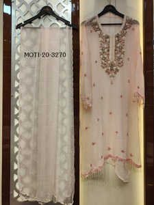 Trajes sin costuras bordados a mano de diseñador de la mejor calidad Ropa india y pakistaní - Product Image 3