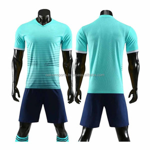 Maillot de football pour hommes de haute qualité, couleurs personnalisées, logo personnalisé, nom de l'équipe, 100% polyester, respirant, séchage rapide, tenue d'entraînement de football - Product Image 6