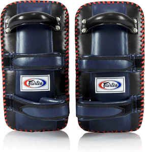 Protège-tibias incurvés de style Fairtex en cuir de vachette véritable pour Muay Thai et MMA – Absorption des chocs durable - Product Image 4