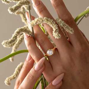 Bague de fiançailles en diamant certifié IGI, 2 carats, cultivé en laboratoire, demi-sertissage, halo sculpté, style moderne, pour femme, or massif 14 carats - Product Image 4