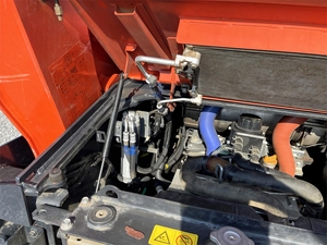 Cargadora de Dirección Deslizante Usada SVL95-2S con Motor Kubota, Capacidad de Carga Nominal de 1 Tonelada, Totalmente Inspeccionada - Product Image 4