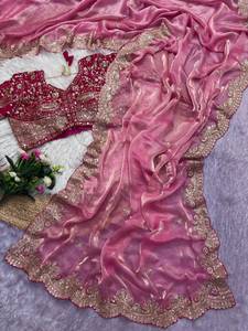 Sari indio de satén suave con bordado de lentejuelas, diseño exclusivo de Bollywood, ropa étnica, sari para bodas y fiestas para mujeres en EE. UU. - Product Image 2