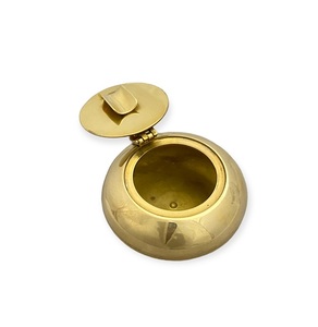 Cenicero de 6 cm, Simple, Compacto, Redondo, de Metal, para Guardar Cenizas, para Decoración de Mesa en el Hogar u Oficina, Accesorio de Uso Diario - Product Image 3