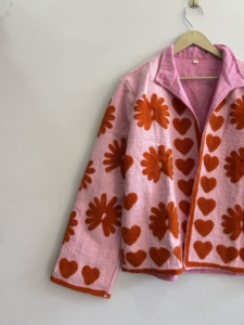 Chaqueta Bordada de Algodón TNT Estilo Indio, Color Rosa Bebé, Hecha a Mano, Estilo Boho para Mujer - Product Image 3
