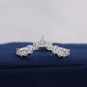 Anillo de Boda de Oro Blanco Puro de 14K con Diamantes de Laboratorio en Forma de Chevron Curvo, con Anillos de Corona Estilo Tiara con Corte de Pera y Redondo, Regalo de Aniversario - Product Image 1