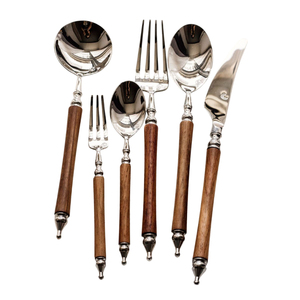 Juego de cubiertos de acero inoxidable estilo vintage con mangos de madera natural, cubiertos pulidos a espejo para uso doméstico y en restaurantes. - Product Image 2