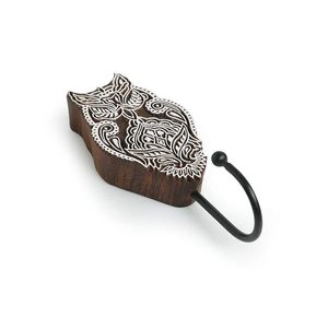 Porte-clés mural en bois sculpté à la main en forme de hibou, crochet simple en fer, organisateur mural rustique pour la maison - Product Image 5