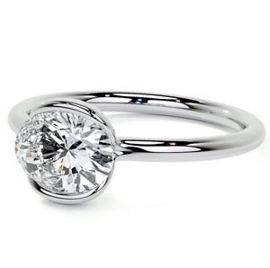 Anillo de Moissanita con Corte Ovalado y Engaste de Bisel, Plata de Ley 925, Chapado en Oro de 14K, 4 Gramos, Certificado, de Lujo para Compromiso, Boda y Novia - Product Image 4