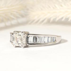 Bague demi-éternité empilable en or massif 14 carats avec diamants de laboratoire taille Asscher et baguette, bijoux fins, alliance de mariage en diamants de laboratoire - Product Image 3