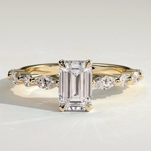 Bague de luxe au design élégant avec diamant taille émeraude, en argent 925, motif floral, bijoux pour femmes - Product Image 1