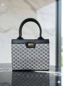 Designer Style PU Leather Women Hand Bag Fancy Ladies <b>Handbags</b> OEM ODM Manufacturer - Product Image 5