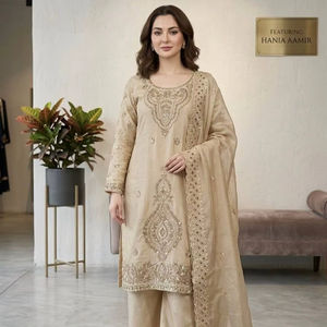 Ensemble élégant de salwar kameez en soie Gmy 3 pièces avec dupatta à découpes et sequins - Product Image 1