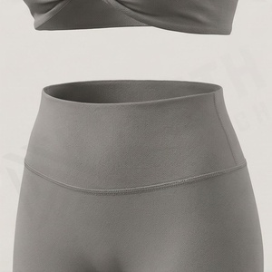 Conjunto Deportivo Seamless Personalizado al por Mayor para Mujer: Sujetador Deportivo Racerback y Leggings de Compresión, Colores Personalizables, Atuendo de Fitness Activo - Product Image 5