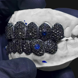Meilleur prix pour Grillz dentaire personnalisé en argent 925, style Hip Hop, serti de diamants Moissanite, bijoux dentaires en argent - Product Image 5