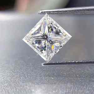 Diamante Suelto Cultivado en Laboratorio, Corte Princesa, Color D, Claridad VVS, Certificado IGI, 5.06 Quilates, Corte EX-VG, para Joyería - Product Image 2