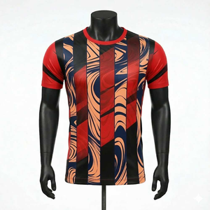 Camiseta de Manga Corta con Cuello Redondo y Estampado de Rayas Rojas, Negras y Naranjas para Hombre, de Secado Rápido, Tejida, Deportiva y Ajustada - Product Image 1