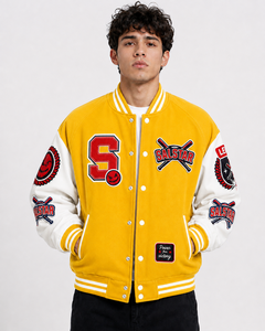 แจ็คเก็ตเบสบอลแบบ Varsity สีเหลืองขาวสั่งทำพิเศษ พรีเมียม ทำจากผ้าขนสัตว์ พร้อมป้ายปัก  ผู้ผลิตแบบ OEM/ODM - Product Image 1
