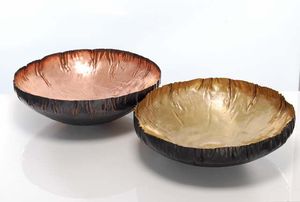 Nouveaux bols métalliques de grande taille en argent et finition dorée pour la cuisine et la décoration de table - Product Image 4