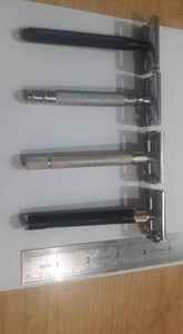 Navaja de Afeitar de Doble Filo de Acero Inoxidable, Acero Quirúrgico de Alta Calidad con Mango Largo, Navaja Tipo Mariposa con Logotipo Personalizado - Product Image 4