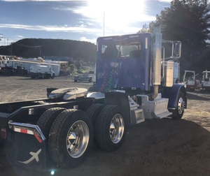 Camión Tractor Peterbilt 389 T/A Sleeper de Alto Rendimiento 2015, Listo para Enviar - Product Image 5