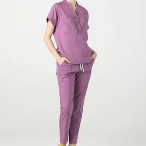 Conjunto de Uniforme Médico para Mujer, Blusa de Manga Corta con Cuello en V, Pantalones Jogger Cargo, Elásticos y Transpirables, Uniforme de Trabajo para Enfermeras - Product Image 1