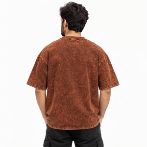 เสื้อยืดโอเวอร์ไซส์ผ้าฝ้ายพรีเมียมทรงสบายสไตล์สตรีทแวร์ลำลองสำหรับผู้ชาย ลวดลายย้อมสีแบบแอซิดวอช เหมาะสำหรับใส่ทุกวัน - Product Image 5