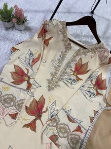 Ensemble Kurti et Palazzo en mousseline imprimée avec dentelle brodée et dupatta en georgette – Tenue ethnique légère pour les fêtes - Product Image 6