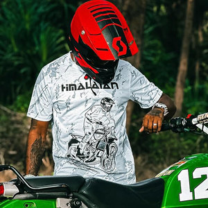 เสื้อยืดผู้ชายผ้าฝ้ายแท้สีดำขนาด250กรัมพิมพ์ลายตัวอักษรทรงหลวมขนาดครึ่งแขน - Product Image 5