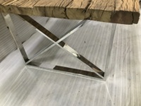 Table à manger en bois de traverses de chemin de fer vintage industriel récupéré, base en acier inoxydable, ensemble en bois d'orme ancien, meubles de bureau et de maison