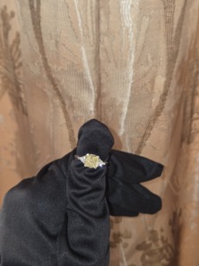 Anillo de compromiso de oro blanco de 14k con diamante de corte cojín alargado, anillo de diamante cultivado en laboratorio, brillo atemporal, anillo de boda con corte cojín - Product Image 1
