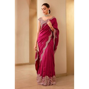 Atractivo Sari de Seda Vichitra con Bordado de Lentejuelas y Blusa Sin Coser Rosa para Adultos Hecho en India - Product Image 1
