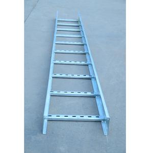 Gouttière à câbles industrielle en acier robuste, type échelle, finition galvanisée à chaud, capacité de charge de 1000 kg, 80 câbles - Product Image 1