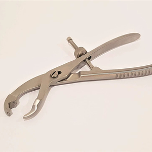 Metal Med Corporation High Quality Orthopedic Verbrugge Bone Retractor Stainless Steel Bone Holding Clamps MM-0426-295 - Product Image 1